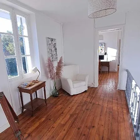 Domaine De Cachaou Logis Du Pujeau Sauna&spa Piscine Chauffée *