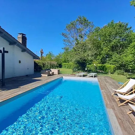 Domaine De Cachaou Logis Du Pujeau Sauna & Piscine Chauffee Salles (Gironde)